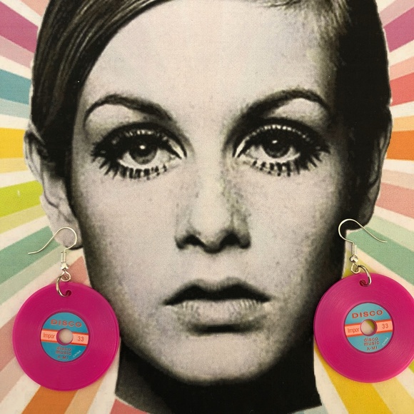 Vintage disco record charm earrings magenta - Picture 3 of 4